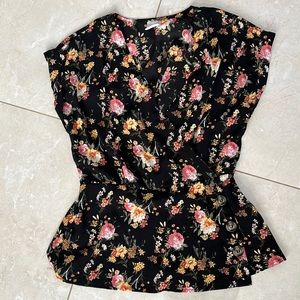 No boundaries Small Black Floral Shirt